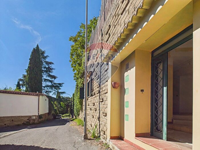 Appartamento trilocale in vendita in Viale Cile, Formello