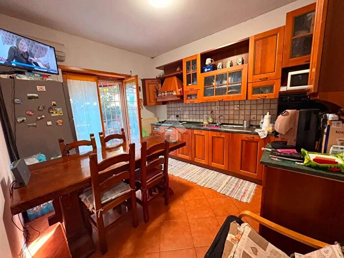 Appartamento trilocale in vendita in Via Girolamo Mechelli, Lariano