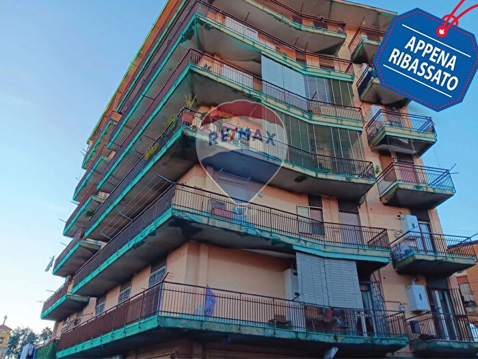 Appartamento trilocale in vendita in Marano Di Napoli