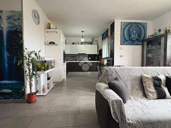 Appartamento trilocale in vendita in Via Barabana, Budrio