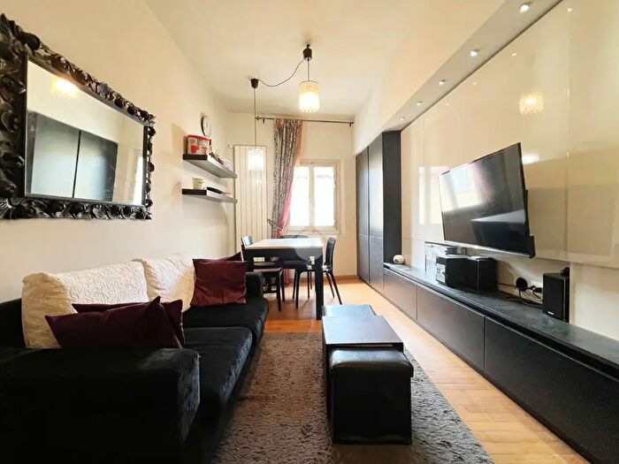 Appartamento trilocale in vendita in Via Francesco Ferrucci, Prato