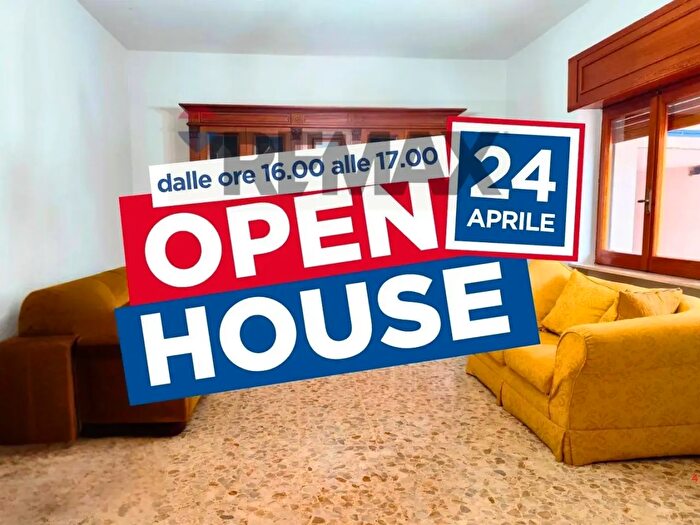 Appartamento quadrilocale in vendita in Via Cappuccini, Loreto Aprutino