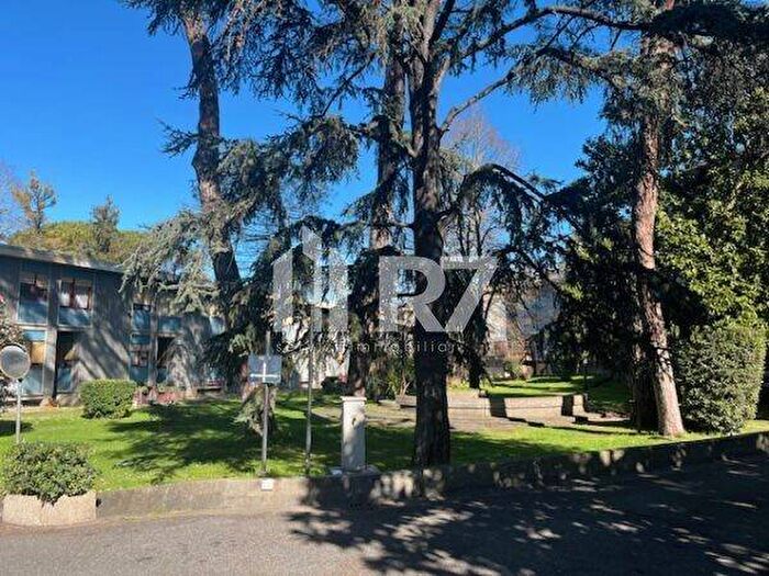 Appartamento quadrilocale in affitto in Via Giacinta Pezzana, Parioli, Roma