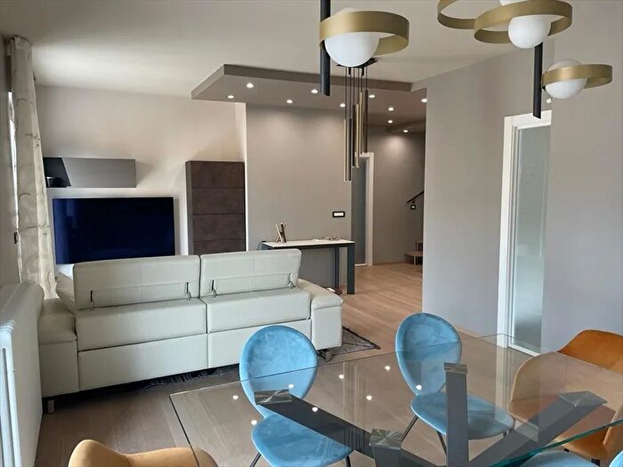 Appartamento con 5 locali in vendita in Chieti