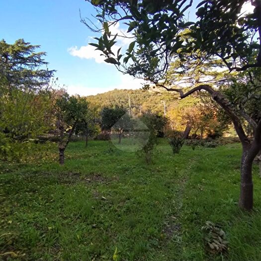 Casa con 11 locali in vendita in CieloTerra, Castelforte