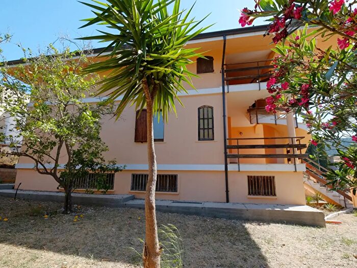 Casa con 10 locali in vendita in Via Municipio, SantAnna Arresi