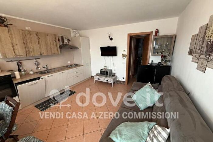 Appartamento bilocale in vendita in Via Cà Astori a, Dossena