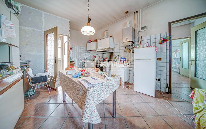 Appartamento bilocale in vendita in Via Milano, Casorate Sempione