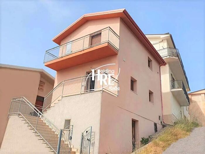 Appartamento in vendita in Via Convento dei Cappuccini Belvedere Marittimo, Camerota