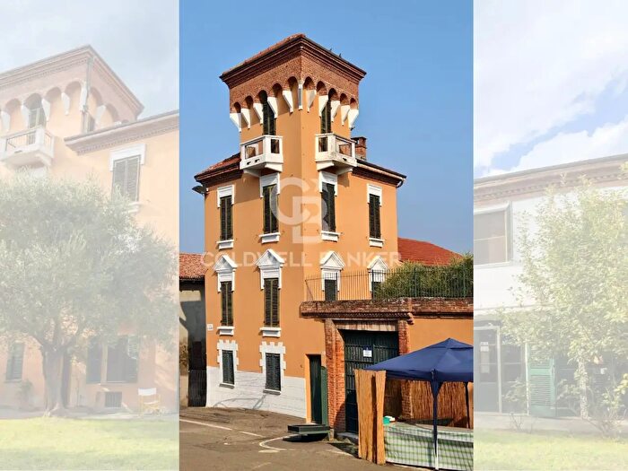 Casa con 14 locali in vendita in Piazza Madonna delle Grazie, Villa San Secondo