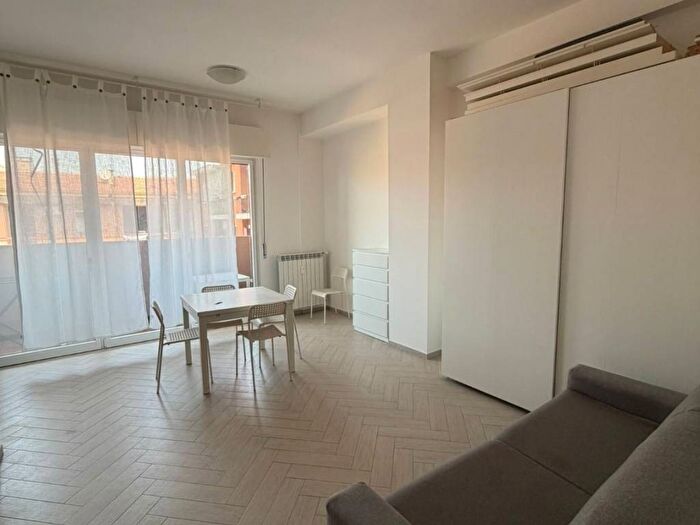 Appartamento monolocale in affitto in Viale Col di Lana, Corso San Gottardo, Milano