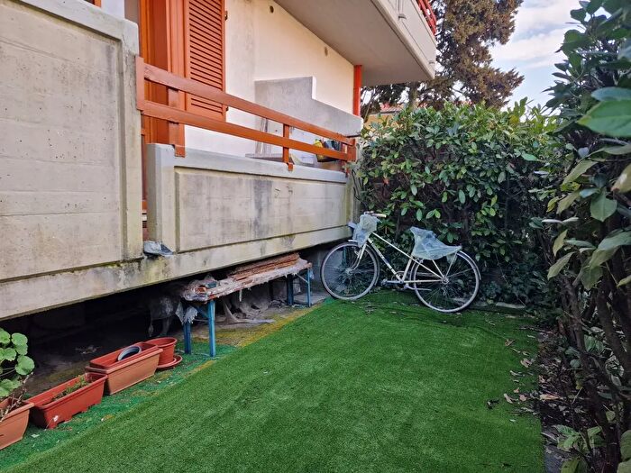 Casa quadrilocale in vendita in Massa