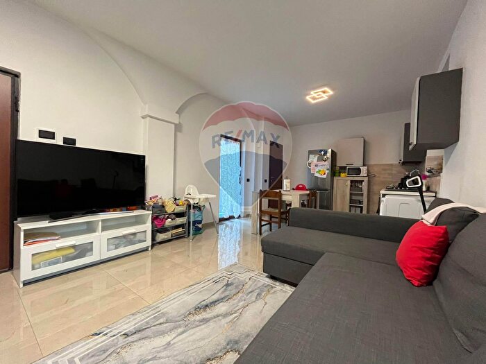 Appartamento trilocale in vendita in Via Elvezia, Saltrio