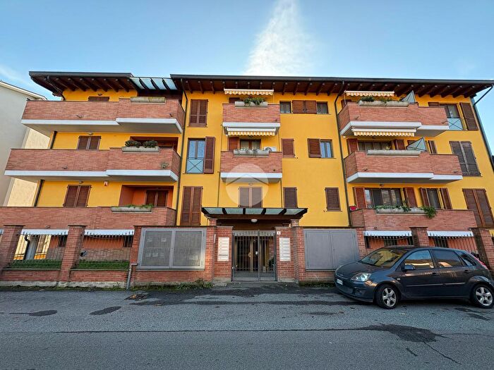 Appartamento quadrilocale in vendita in Via JF Kennedy, Vermezzo con Zelo