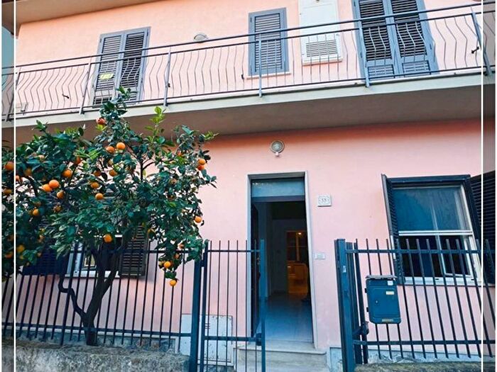 Appartamento quadrilocale in affitto in Via Adalgiso Ferrucci, Centro, Formia