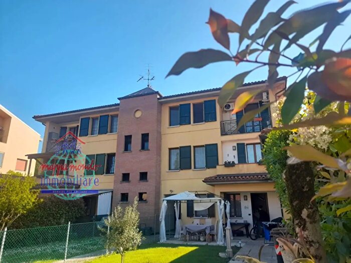 Appartamento trilocale in vendita in Via Vivaldi, Castello DArgile