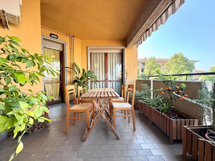 Appartamento trilocale in vendita in Via Monte Nevoso, Cinisello Balsamo