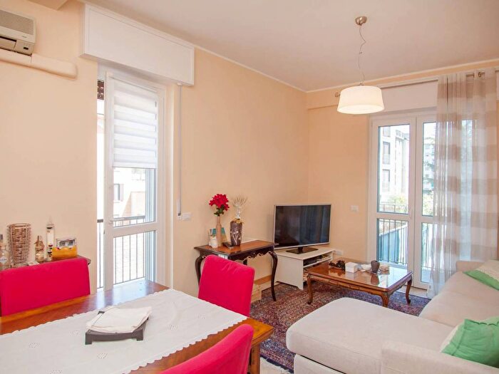 Appartamento bilocale in affitto in Via Savona, Solari, Milano