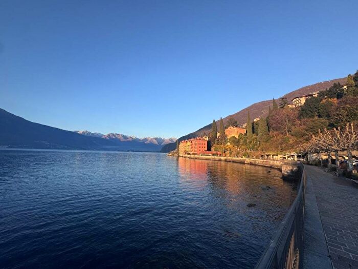 Appartamento monolocale in affitto in Via Carlo Alberto, Centro, Bellano