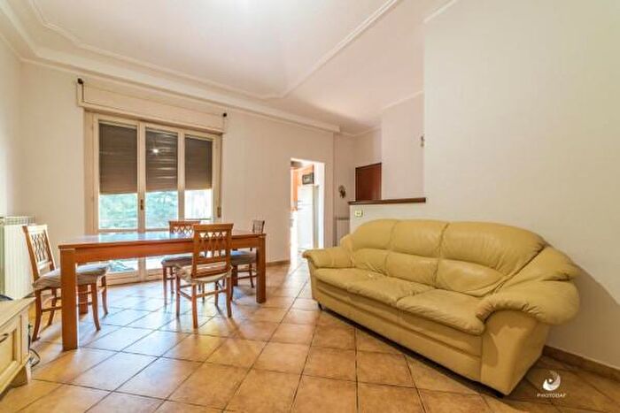 Appartamento trilocale in vendita in Via Guido Dorso, Reggio Emilia