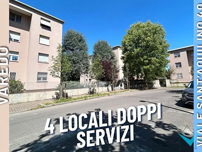 Appartamento quadrilocale in vendita in Viale SantAquilino b, Varedo