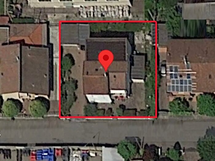 Casa con 10 locali in vendita in Via Garibaldi, San Martino In Rio