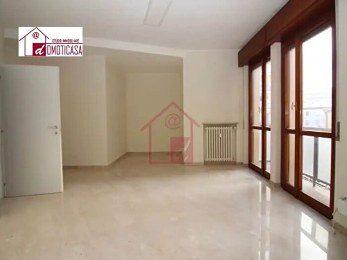 Appartamento quadrilocale in vendita in Corso San Martino, Vercelli