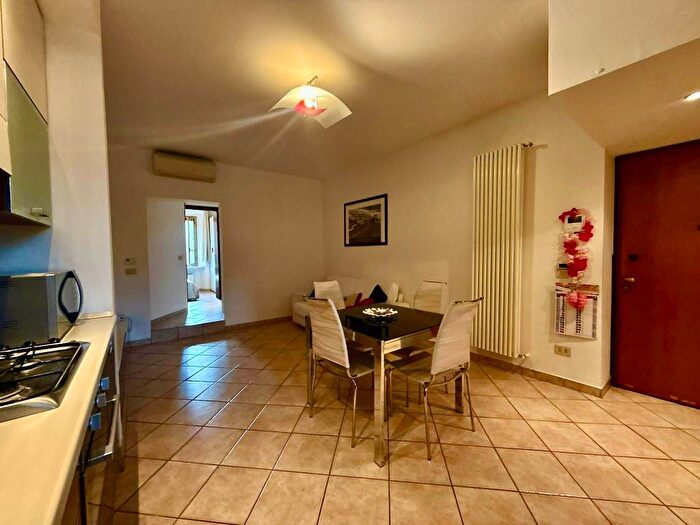 Appartamento bilocale in affitto in Via Lodovico Muratori, Porta Romana Medaglie dOro, Milano