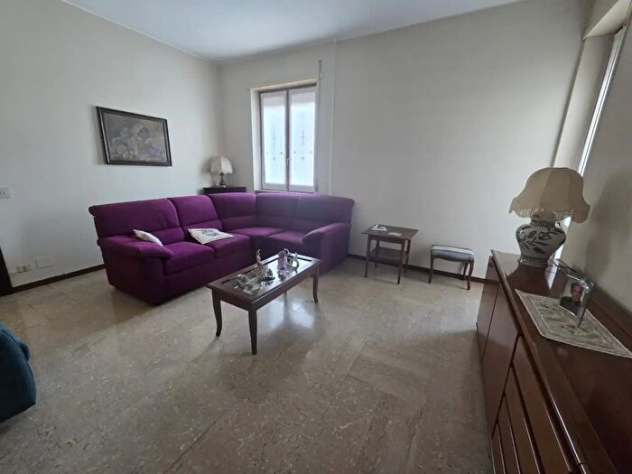 Appartamento quadrilocale in vendita in Via Celestino Coppellotti, Piacenza