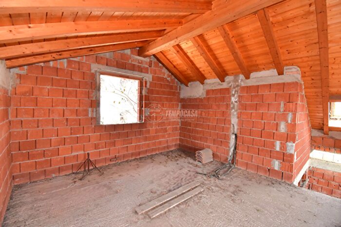 Casa bilocale in vendita in Via Guglielmo Marconi, Fino Mornasco