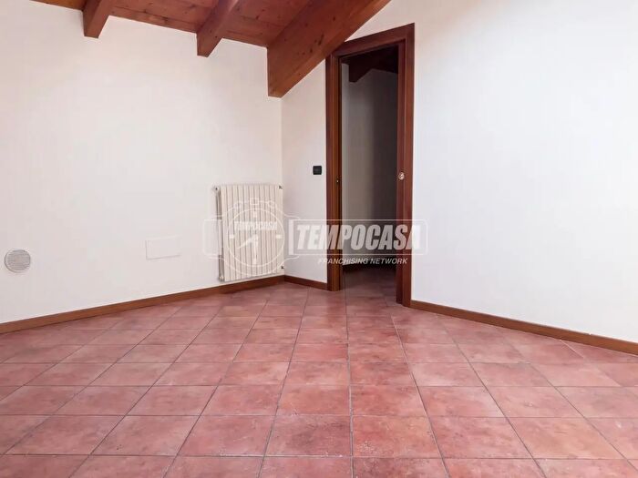 Appartamento bilocale in vendita in Via Marcello Provenzali, Cento