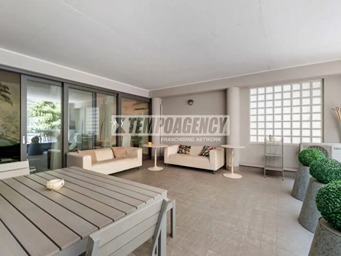 Appartamento trilocale in vendita in Via Giulio Ceradini a, Milano