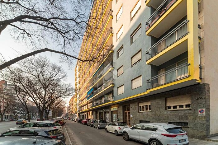 Appartamento bilocale in vendita in Corso Peschiera, Torino