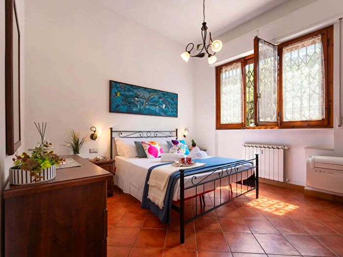 Appartamento monolocale in affitto in Via Maria Malibran, Firenze