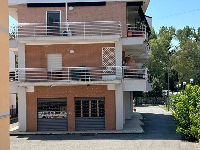 Appartamento trilocale in affitto in Via Maggio, Passo Corese, Fara in Sabina