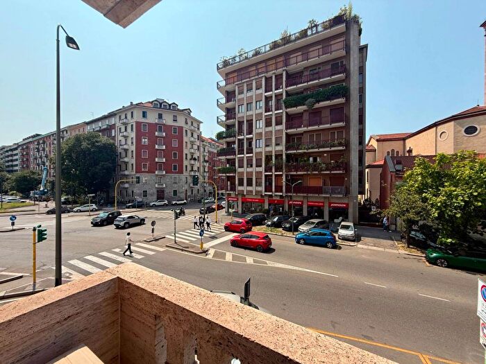 Appartamento quadrilocale in vendita in Via Giotto, Vercelli Wagner, Milano