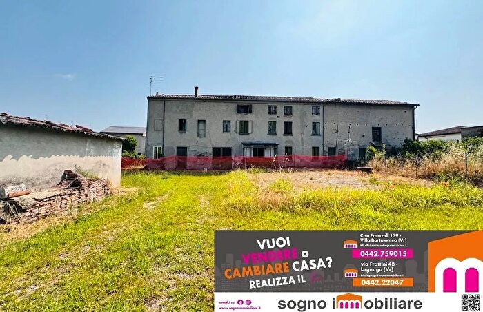 Casa con 7 locali in vendita in Via Pier Domenico Frattini, Legnago