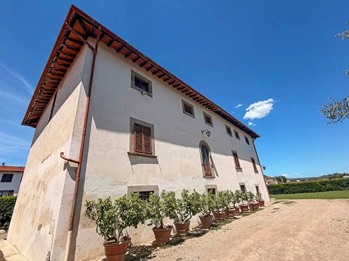 Casa con 14 locali in vendita in Via Soldaini, Cerreto Guidi