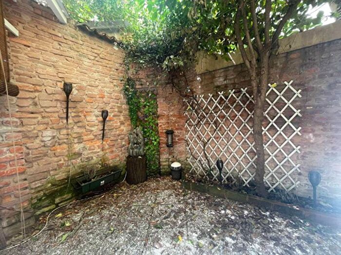 Appartamento bilocale in affitto in corso San Gottardo, Ascanio Sforza, Milano