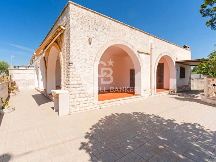 Casa quadrilocale in vendita in Strada Provinciale Via Venezia, Manduria