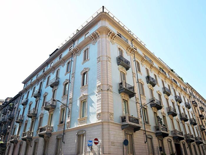 Appartamento trilocale in affitto in Via Alfonso La Marmora, Crocetta, Torino