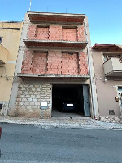 Casa con 5 locali in vendita in Via Pellegrino Rossi, Pachino