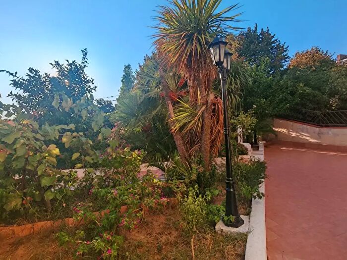 Appartamento quadrilocale in vendita in Via fra Luigi Monaco, San Prisco