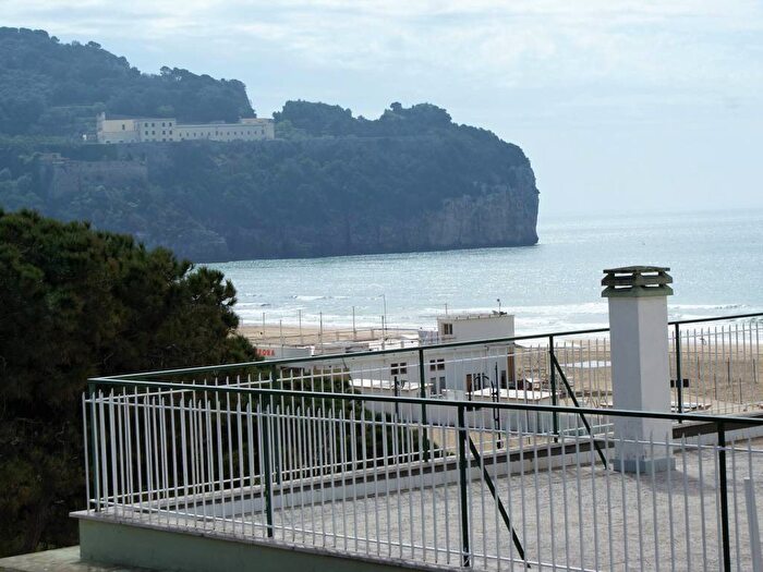 Appartamento trilocale in affitto in Via Milano, Gaeta