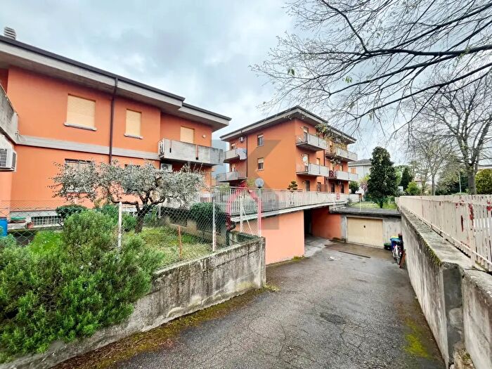 Appartamento con 5 locali in vendita in Meldola