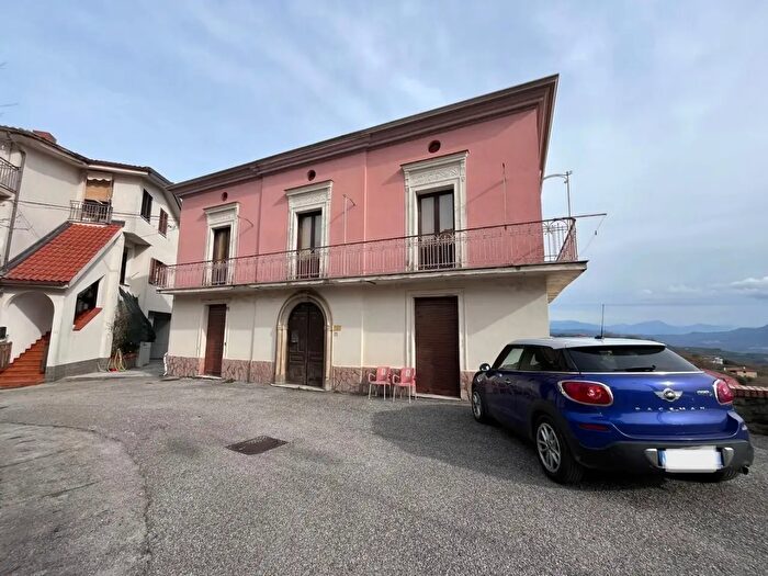 Casa quadrilocale in vendita in Via Roma, San Mauro La Bruca