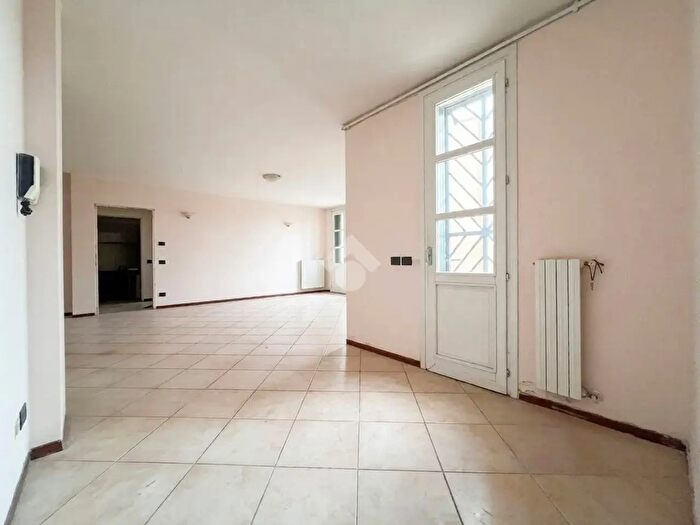 Appartamento quadrilocale in vendita in Via Capitanio, Castelcovati