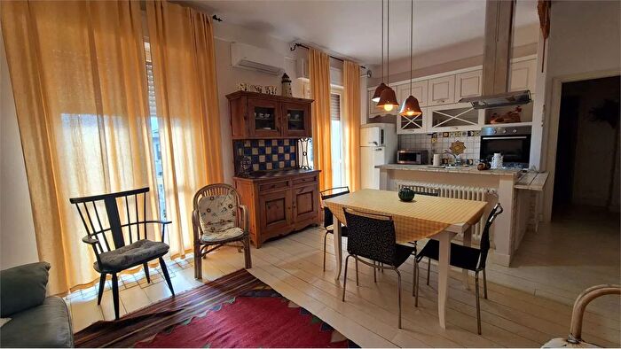 Appartamento quadrilocale in affitto in Sarzana