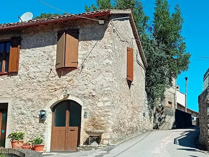 Appartamento quadrilocale in vendita in Via Crivellini, Spoleto