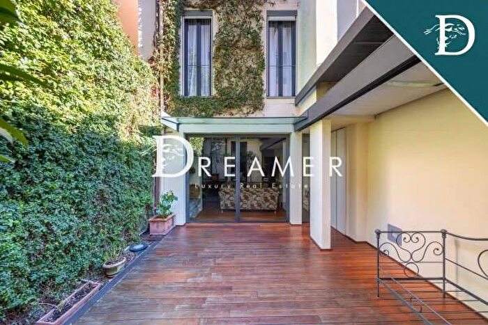 Appartamento con 6 locali in vendita in Borgo San Frediano, Firenze